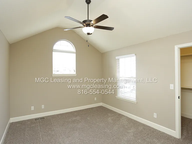 2216 SW Suncatcher Rd — Photo 9