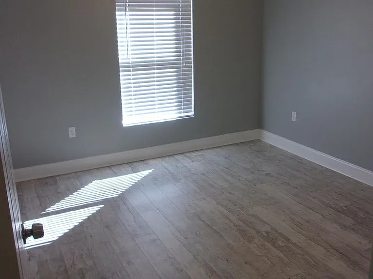 6895 Grissom Pkwy — Photo 31