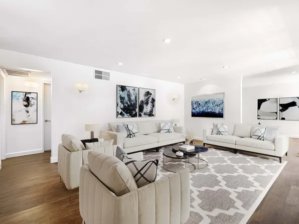 403 N Oakhurst Dr APT 105, Beverly Hills, CA 90210