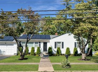 280 Lane St, Hamden, CT 06514