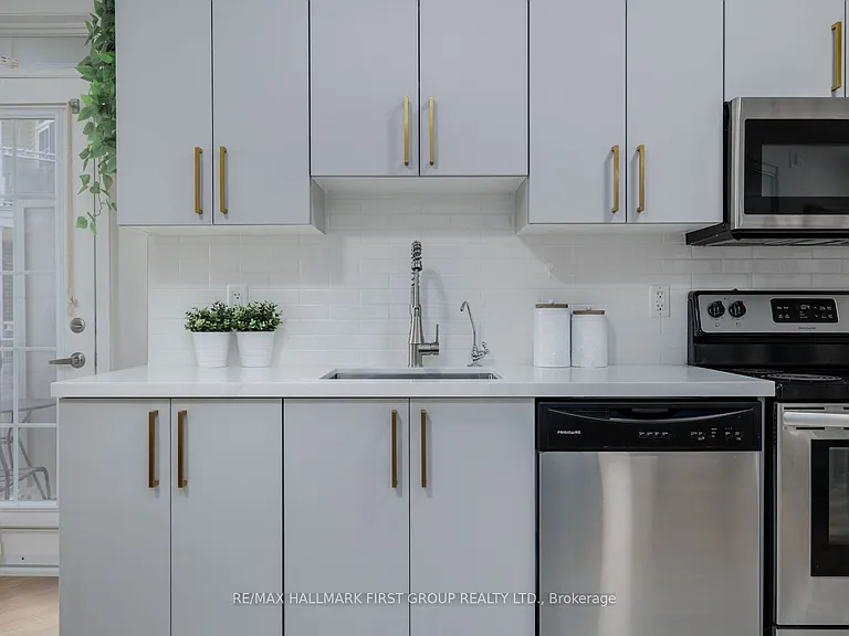 84 Aspen Springs Dr #201 — Photo 10