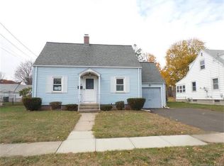 12 Sunset Rd, Hamden, CT 06514
