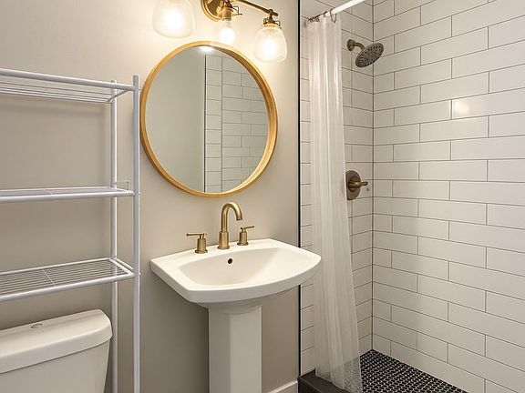 4th image of 413 N Union St