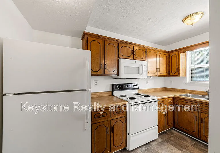 1375 Thompsonville Ln #3A — Photo 7