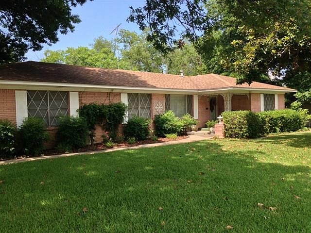 2nd image of 1202 W University Dr