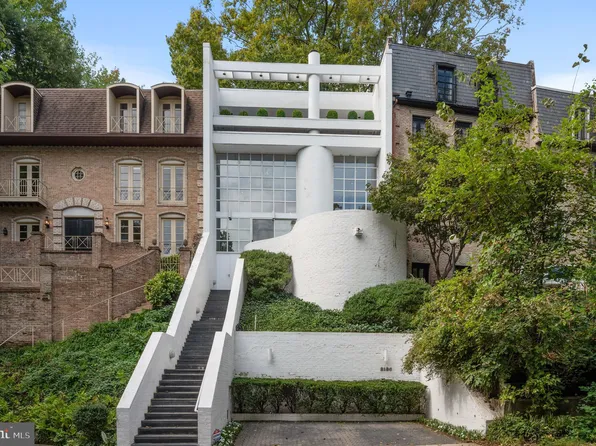 2130 Cathedral Ave NW, Washington, DC 20008