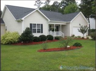456 Tylerstone Dr, Fuquay Varina, NC 27526