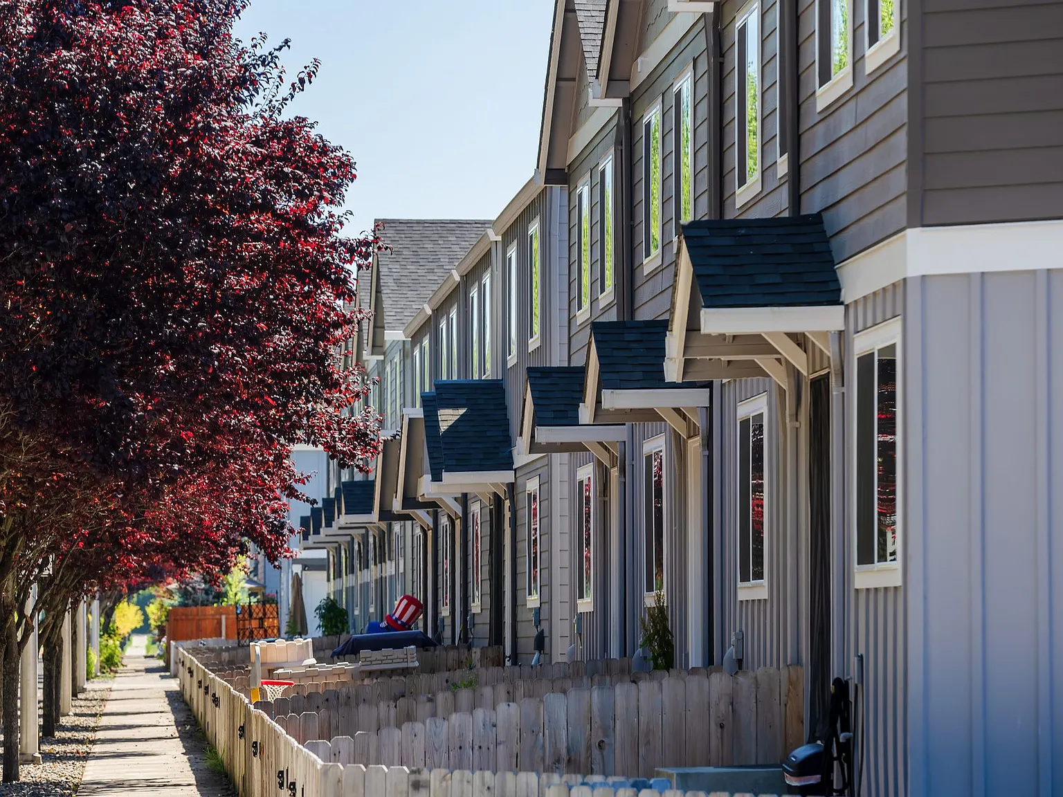 Oak Heritage Townhomes — Photo 1