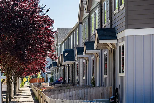 Oak Heritage Townhomes Photo 1
