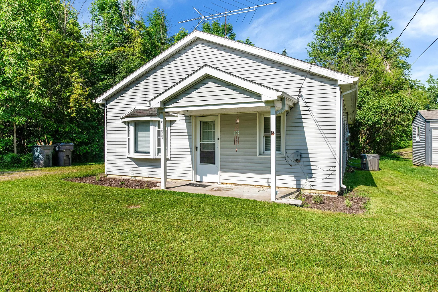 4195 Forest St photo 1