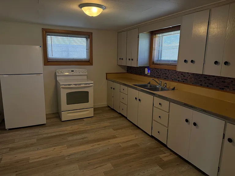 513 Sims St — Photo 5