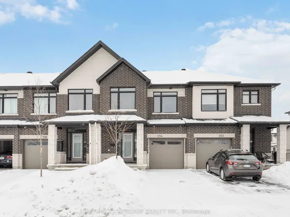254 Finsbury Ave, Ottawa, ON K2S 2Y2