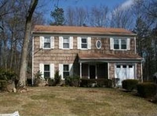 50 Scenic Hills Dr, Ridge, NY 11961
