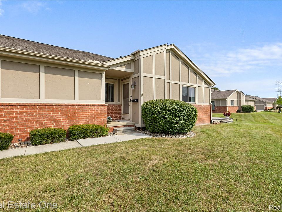 1st image of 18515 Brookside Ln #16