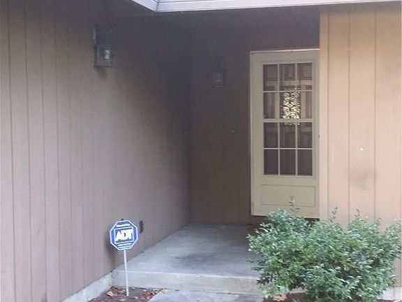 3rd image of 3626 Creighton Ct SE