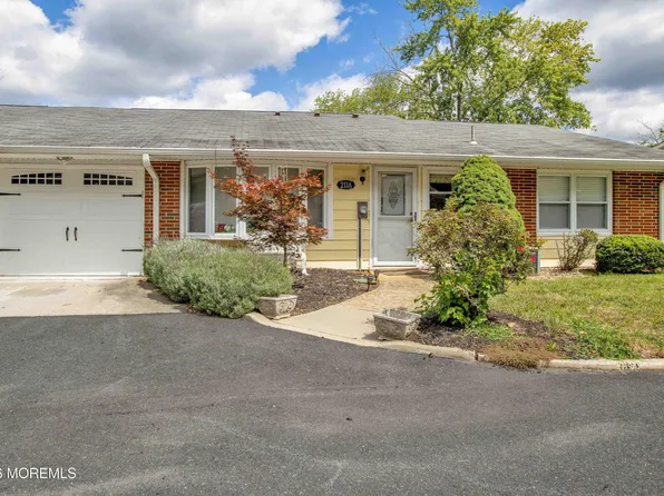 211A Huntington Drive, Lakewood, NJ 08701
