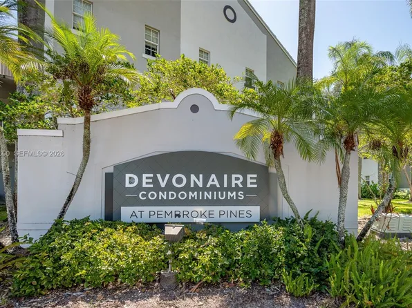 11145 SW 6th St APT 302, Hollywood, FL 33025
