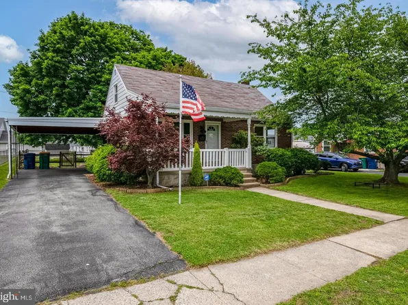 2811 Garfield Ave, West Lawn, PA 19609