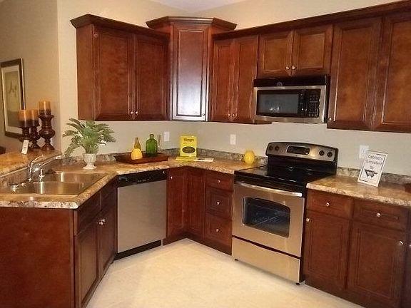 3rd image of 1561 Yellow Wood Dr