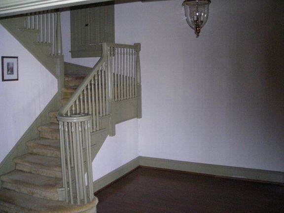 4th image of 233 Mount Vernon Ave