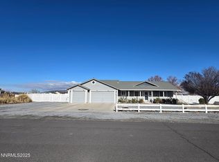 2880 Horseshoe Ln, Fernley, NV 89408