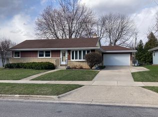 926 Northland Dr, Madison, WI 53704