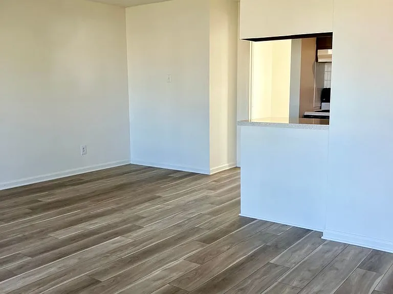 Meadow Pointe Apartments — Photo 2