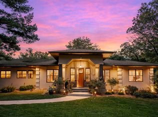 19900 Cottagewood Rd, Excelsior, MN 55331