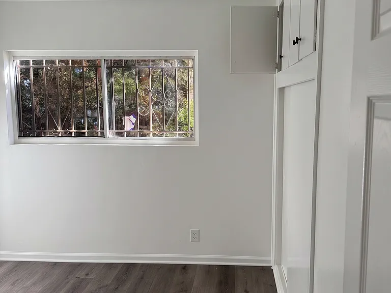 2672 S Redondo Blvd #3 — Photo 12
