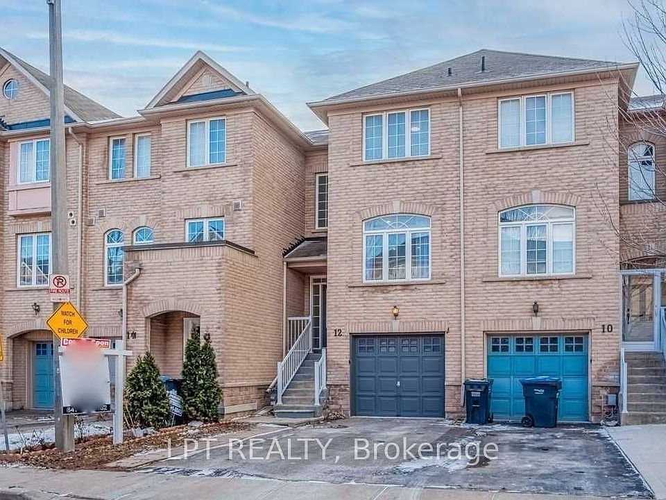 1st image of 12 Axelrod Ave