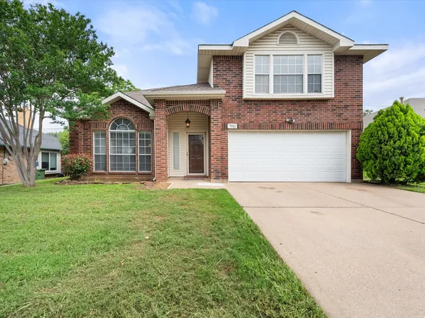 7011 Hawaii Ln, Arlington, TX 76016
