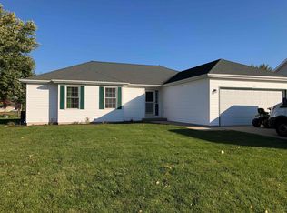 223 Lake Lida Ln, Rochelle, IL 61068