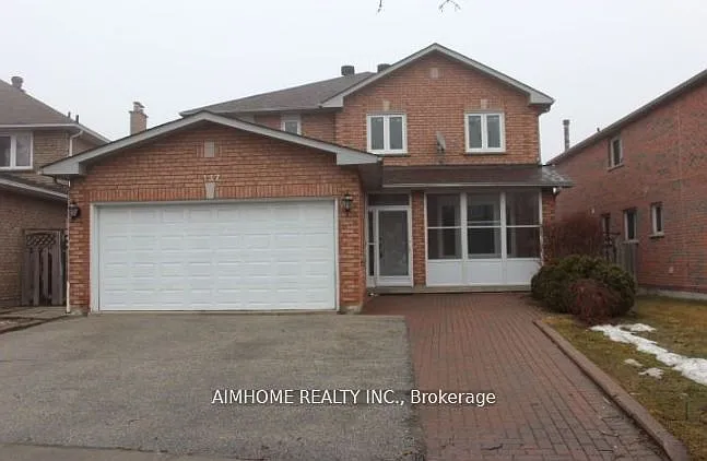 137 Irenemount Cres #UPPER