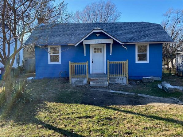 1134 S Haden St, Independence, MO 64050