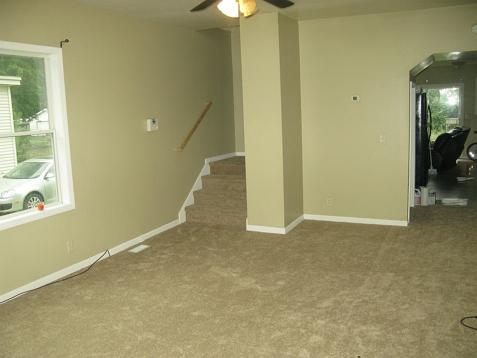 1st image of 2705 E Walnut St