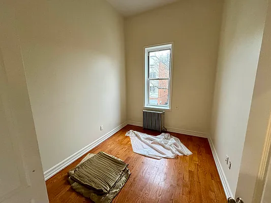 Rented by Amorelli Realty | media 12