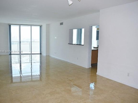 5th image of 335 S Biscayne Blvd APT 2509