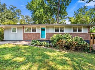 811 Whelchel Dr, Decatur, GA 30033