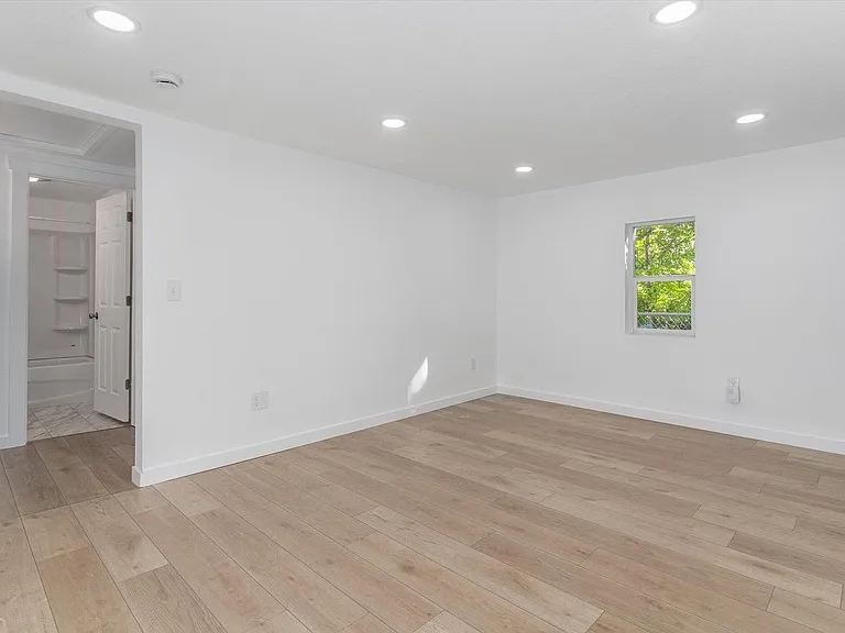 8801 E Frederick Ave — Photo 5