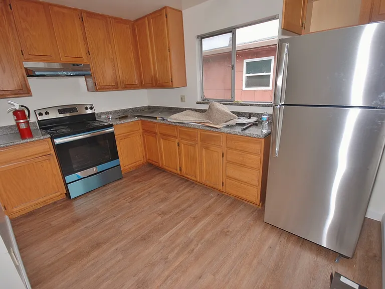 516 E. Hillsdale Ct. — Photo 3