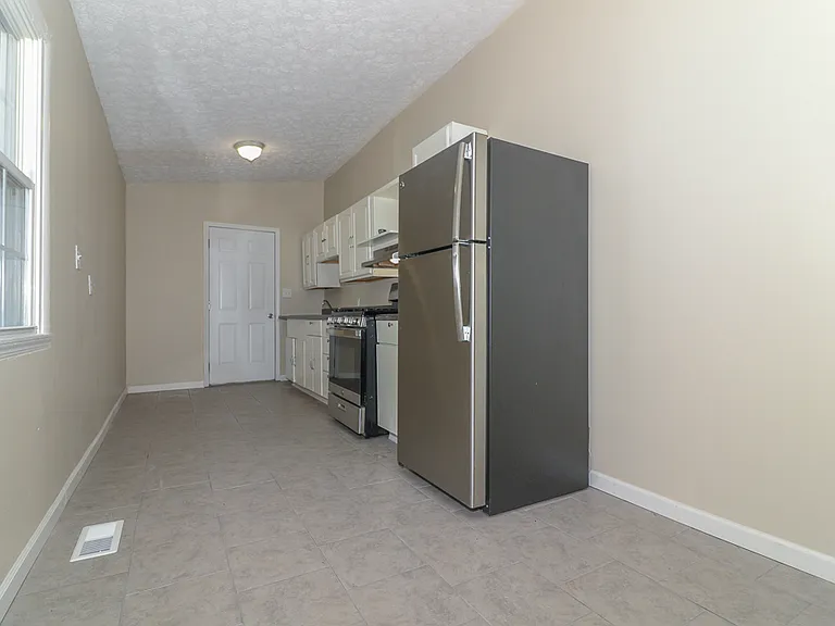 407 Knox Ave — Photo 25