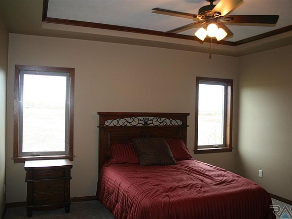 4th image of 5308 S Sirocco Ave