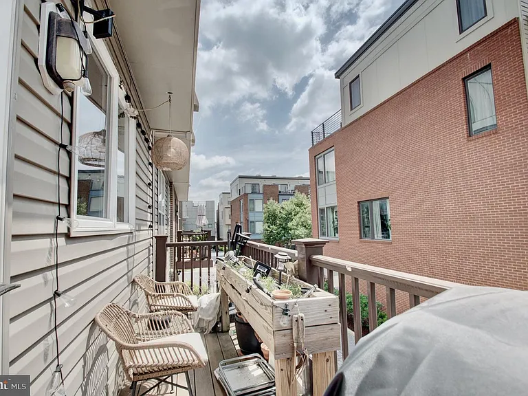 8078 Tribeca — Photo 9