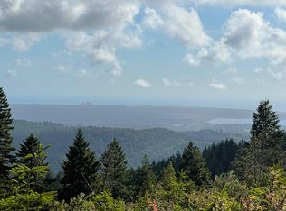 1851 Low Divide Rd, Crescent City, CA 95531