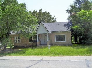 140 S 5th St, Ashdown, AR 71822