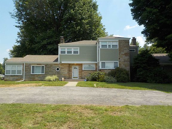2nd image of 5 Green Acres Rd