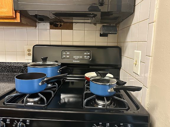 2nd image of 9804 Mahogany Dr