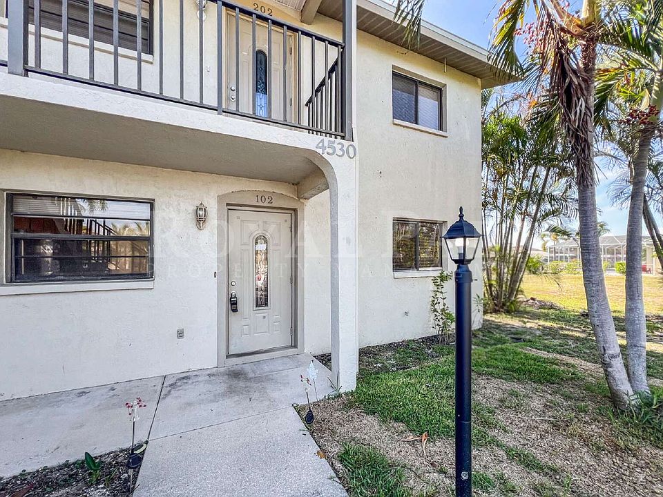 1st image of 4530 SW 10th Ave #102