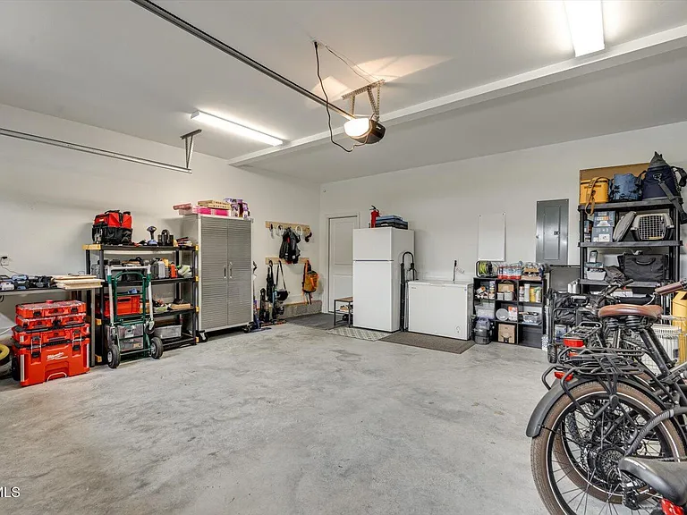 4893 Preserve Dr — Photo 38