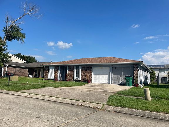 2nd image of 3832 Cimwood Dr